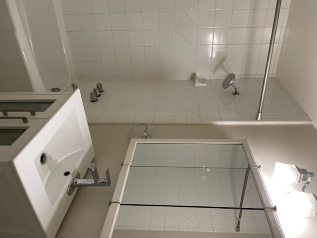 Building Photo - 705 Brent Ave