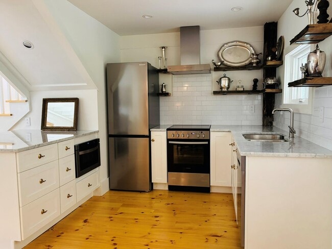 Building Photo - 38 Creemer Rd