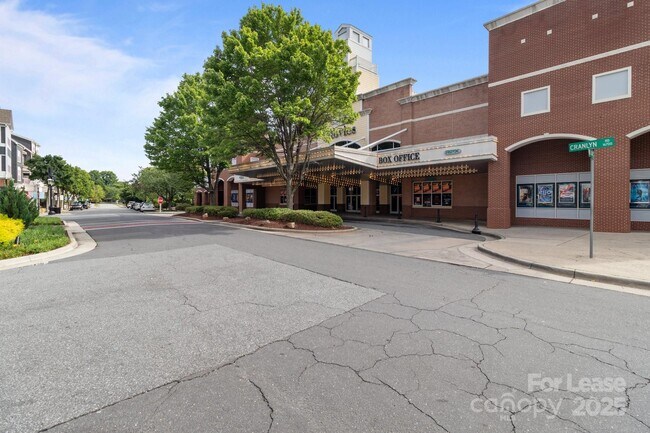 Building Photo - 17311 Villanova Rd