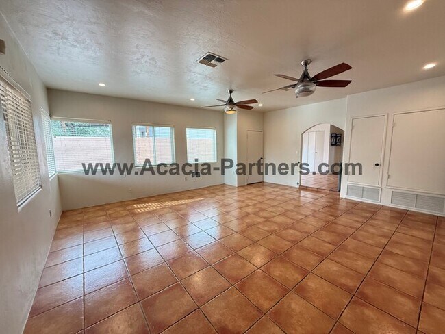 Building Photo - Spacious Four Bedroom Home