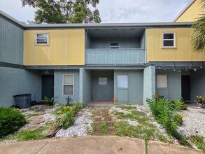 Building Photo - 711 SW 75th St