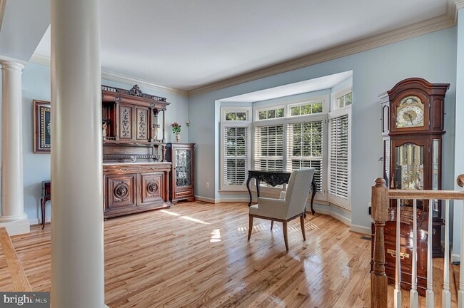 Building Photo - 150 Rees Pl