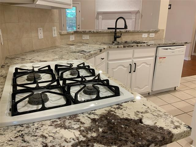 Building Photo - 15555 Appaloosa Dr