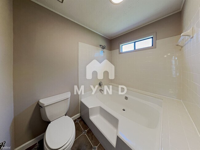 Building Photo - 4 br, 2.5 bath House - 3876 Quail Manor Dr SW