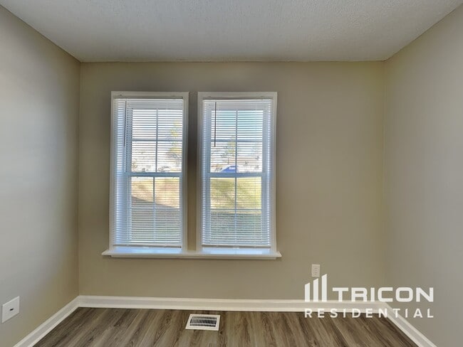 Building Photo - 1331 Sasswood Ln