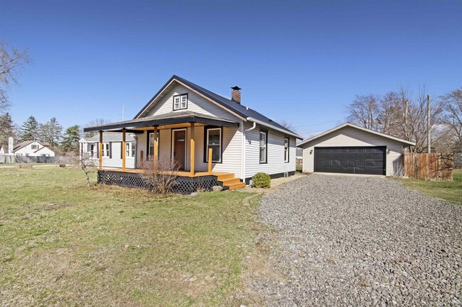 Building Photo - 54054 N Ironwood Rd