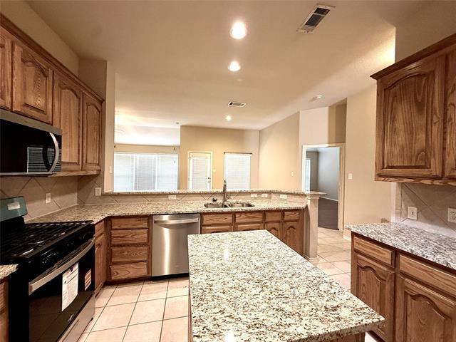 Building Photo - 8832 Fayetteville Dr