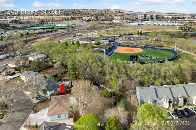 Building Photo - 240 Bisby St