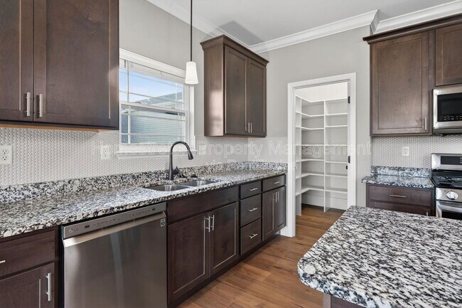 Building Photo - 4 Arancio Ct