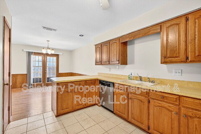 Building Photo - 7417 Lemonwood Ln