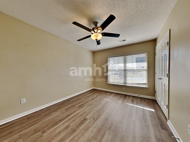 Building Photo - 4016 Broken Arrow Dr