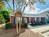 Building Photo - WILLOUGHBY PARK - 3 Bed/2 Bath Townhome - ...