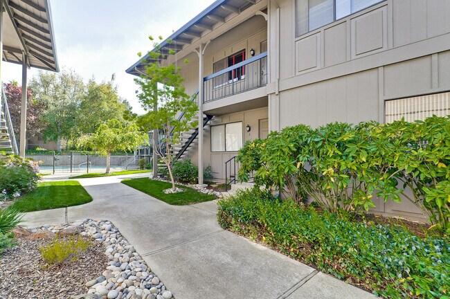 Primary Photo - 14664 Big Basin Way