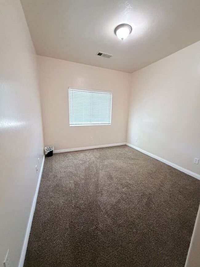 Building Photo - 3603 Chisholm Trail Ave