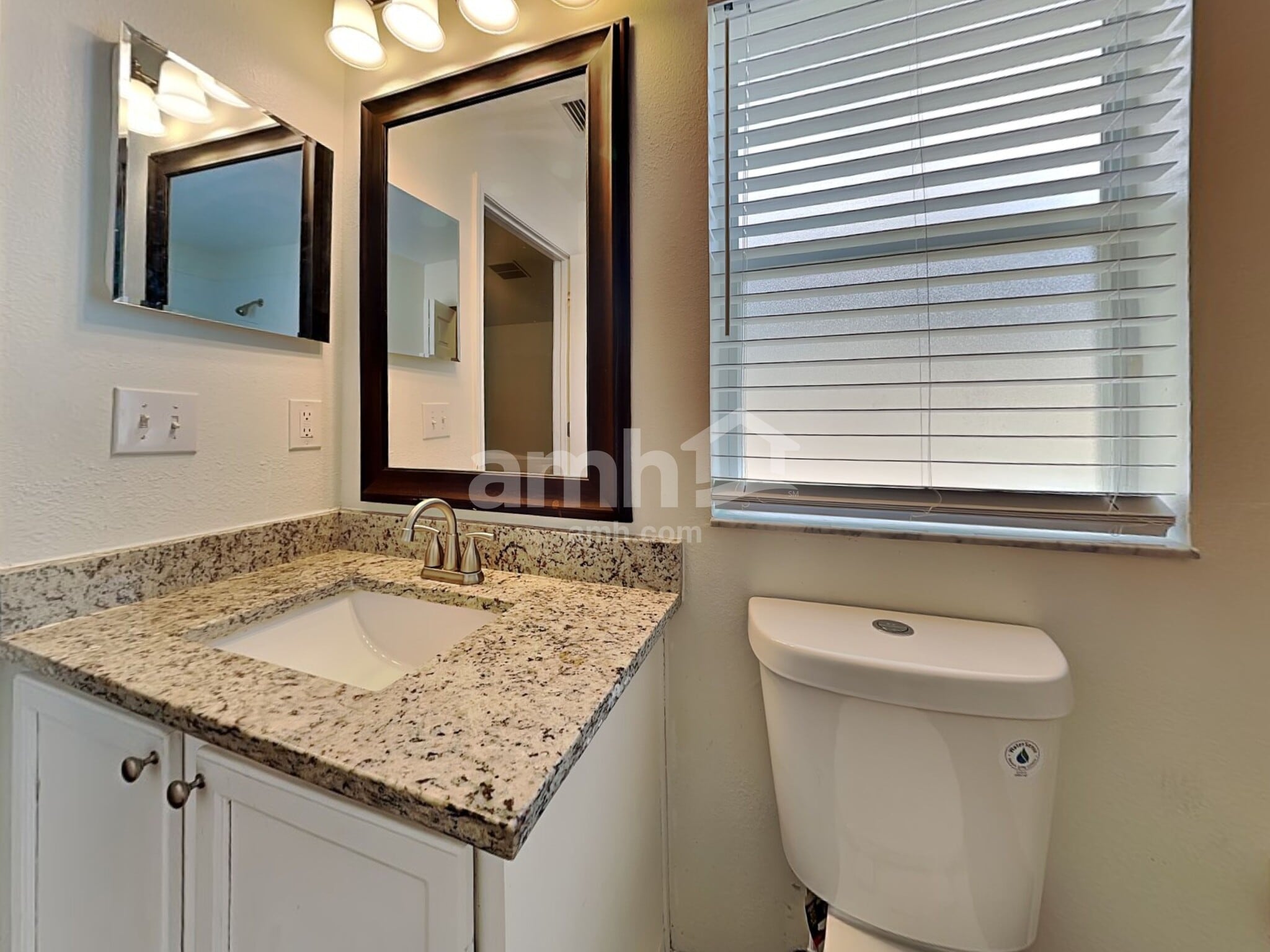 Building Photo - 30547 Midtown Ct