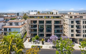 Building Photo - 1319 S Orange Grove Ave