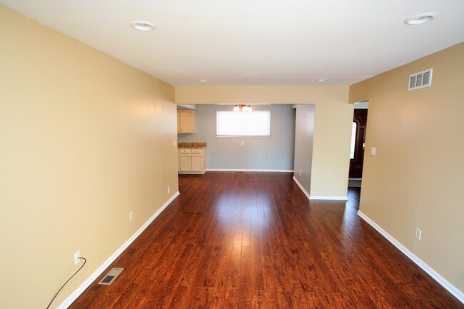 Building Photo - 22987 W 13 Mile Rd