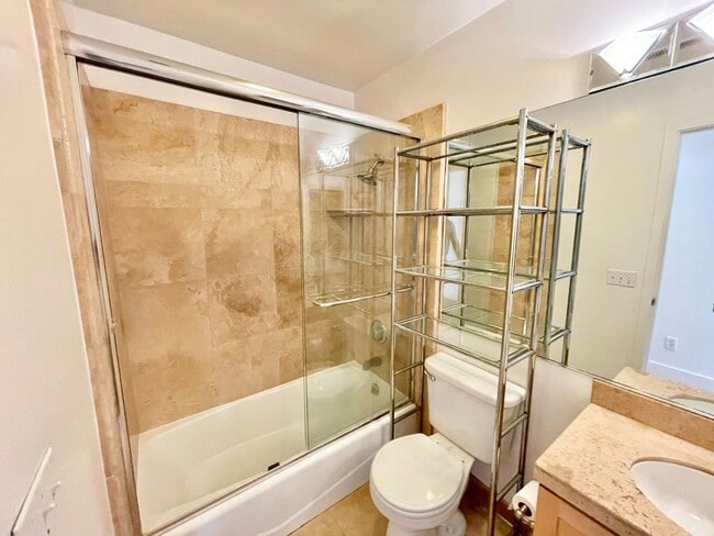 Building Photo - Prime Noe Valley 3 Level Condo w/2 car Garage, Rooftop Deck - Elizabeth @  San Jose