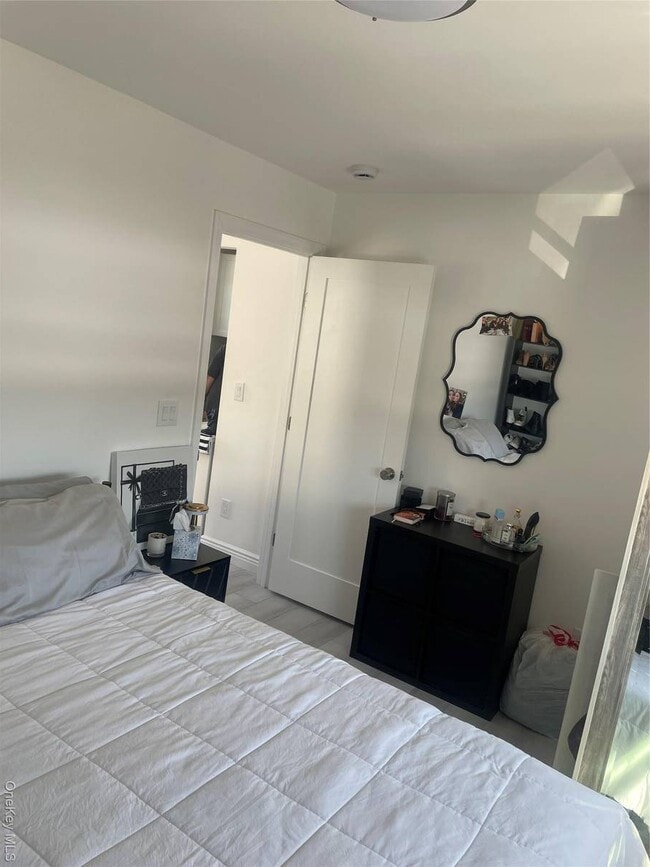 Building Photo - 7 Anawanda Rd