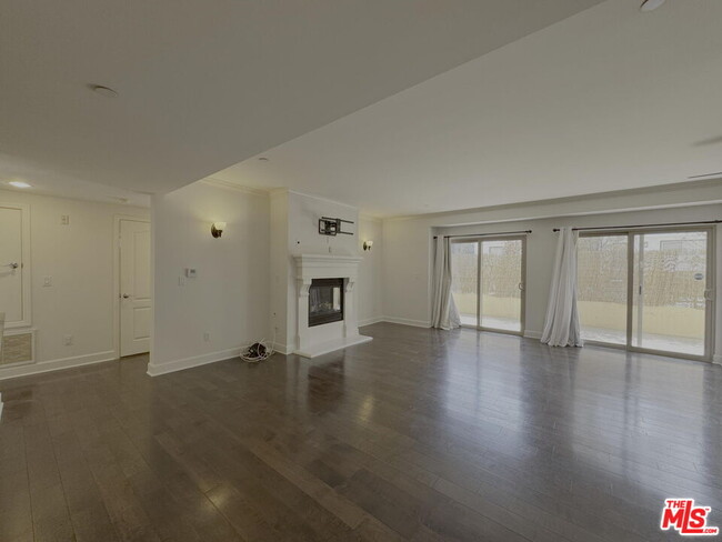 Building Photo - 1522 Amherst Ave