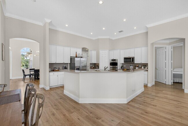 Building Photo - 4693 Sugar Beach Way