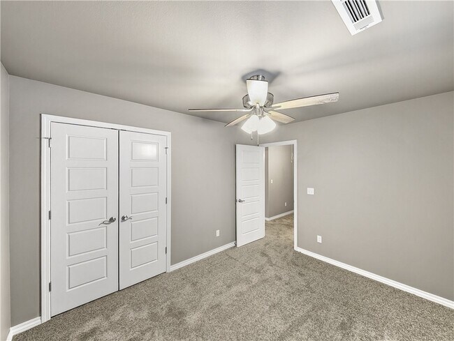 Building Photo - 195 E 2nd St