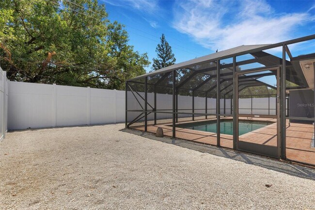 Building Photo - 4645 Hunter Ridge Dr