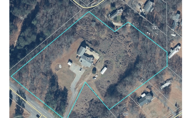 Building Photo - 2,000 square feet - Residential or Commercial Use