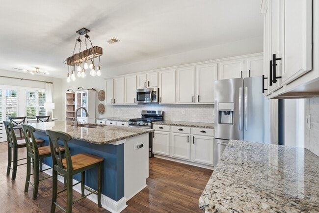 Building Photo - 3023 Honey Clover Ct