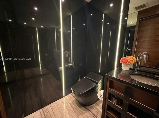 Building Photo - 92 SW 3rd St