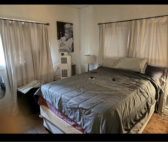 Primary Photo - 393 N Euclid Ave