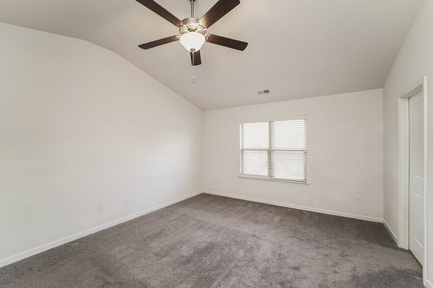 Building Photo - 4335 Drifter Dr