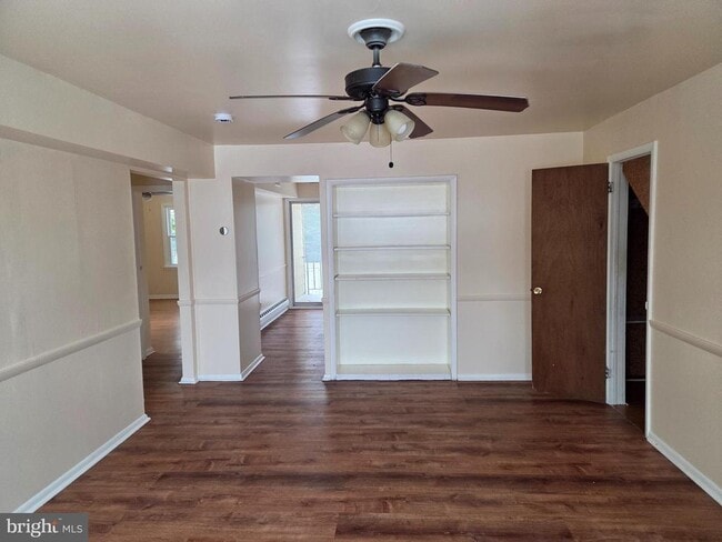 Building Photo - 15 W Plumstead Ave