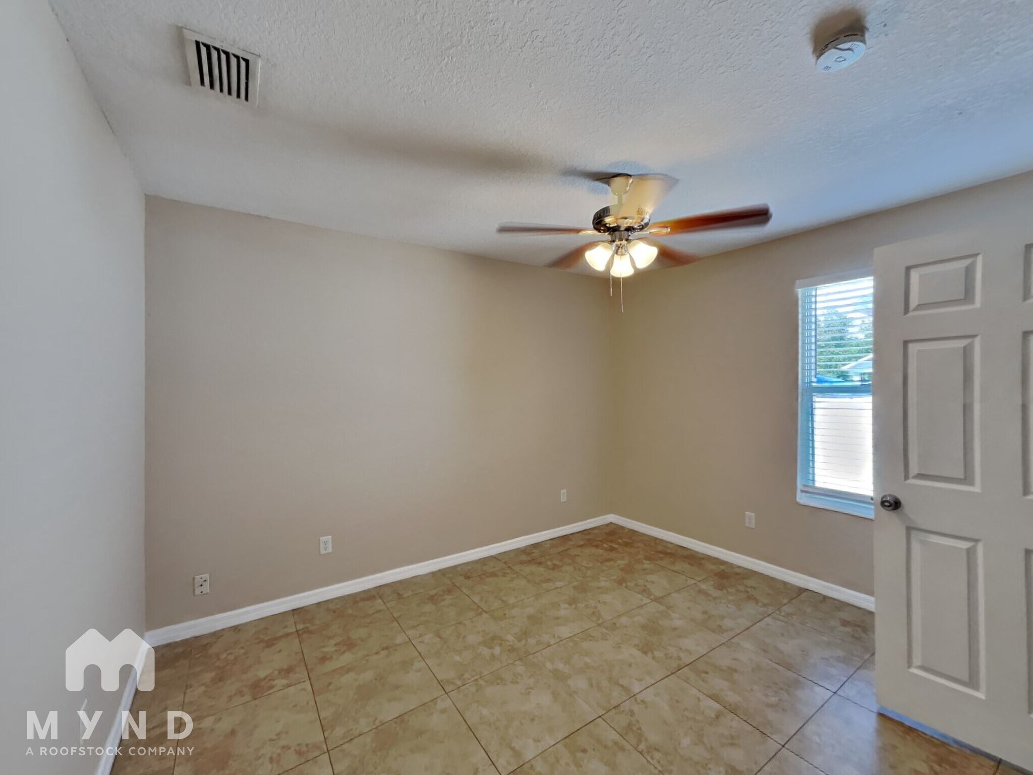 Building Photo - 3217 Spooner Dr