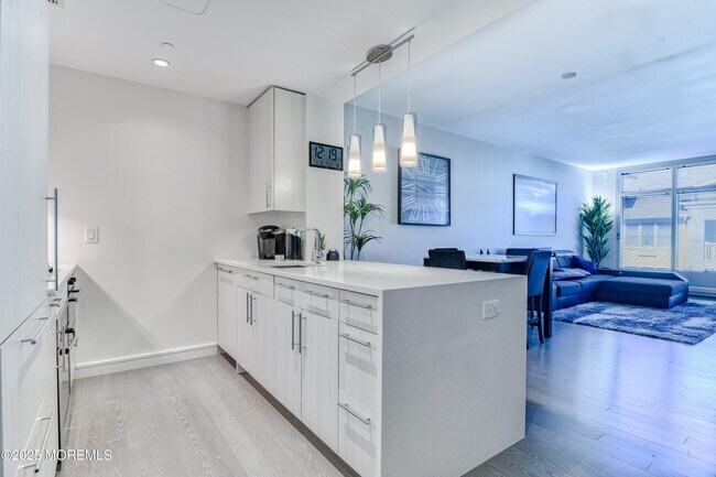 Building Photo - 30 Melrose Terrace