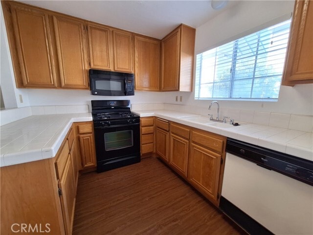 Building Photo - 2800 Plaza del Amo