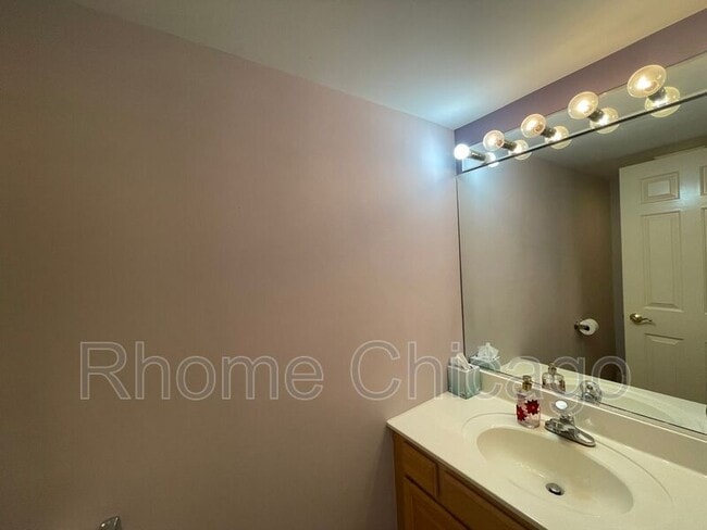 Building Photo - 1028 Silvana Ct