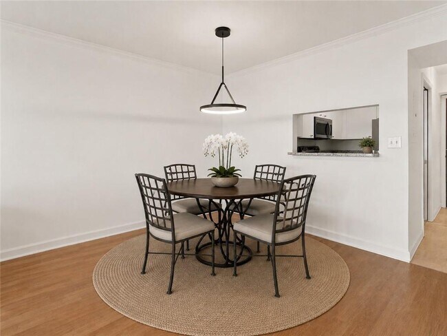 Building Photo - 2870 Pharr Ct S Northwest