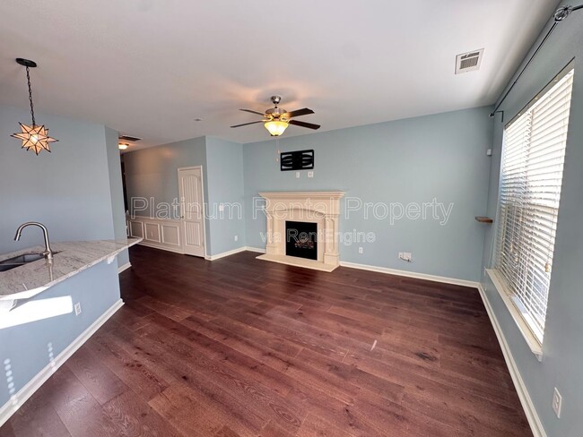 Building Photo - 211 Creek Side Pass