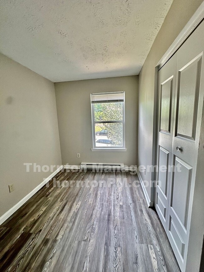 Building Photo - Available Now 3 Bedroom Townhouse in Culpeper