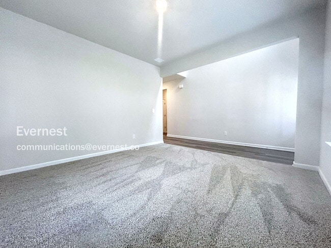 Building Photo - 3954 Brushy St