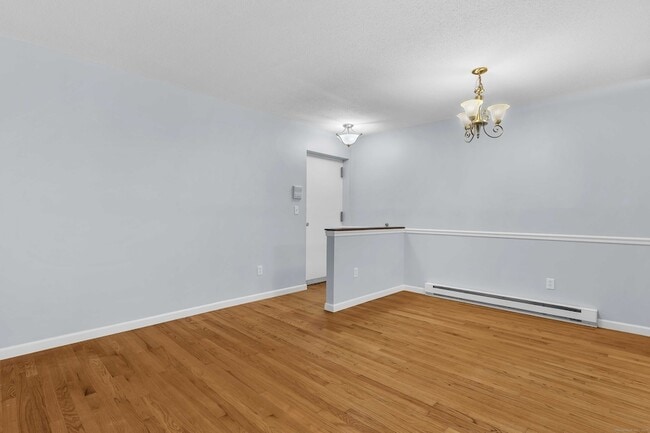 Building Photo - 72 Buddington Rd