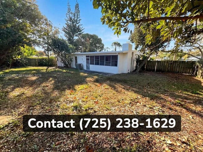 Building Photo - 153 SE Calmoso Dr