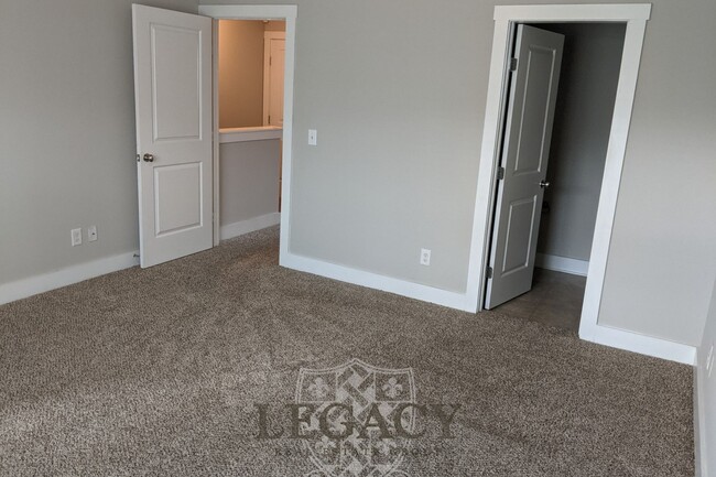 Building Photo - 3538 Steffisburg Dr