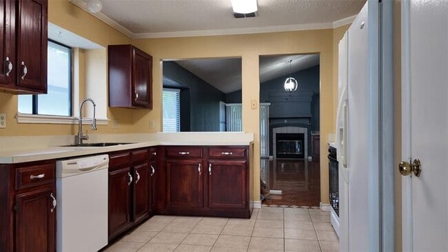 Building Photo - 12331 Yarmont Way