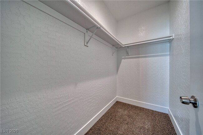 Building Photo - 610 San Lorenzo St