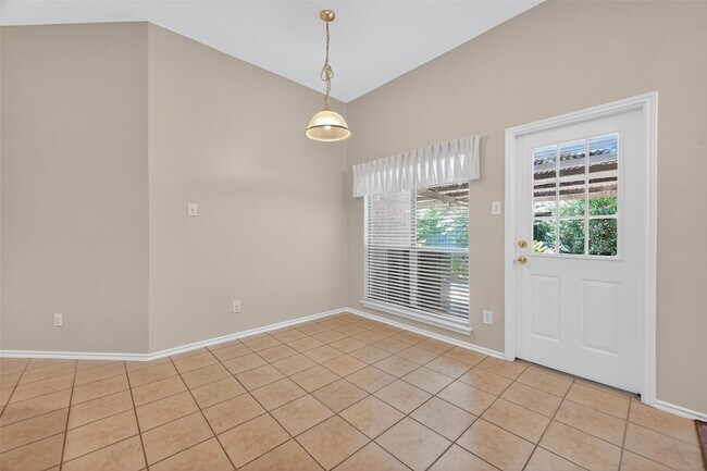 Building Photo - 11714 Peachwood Lake Dr