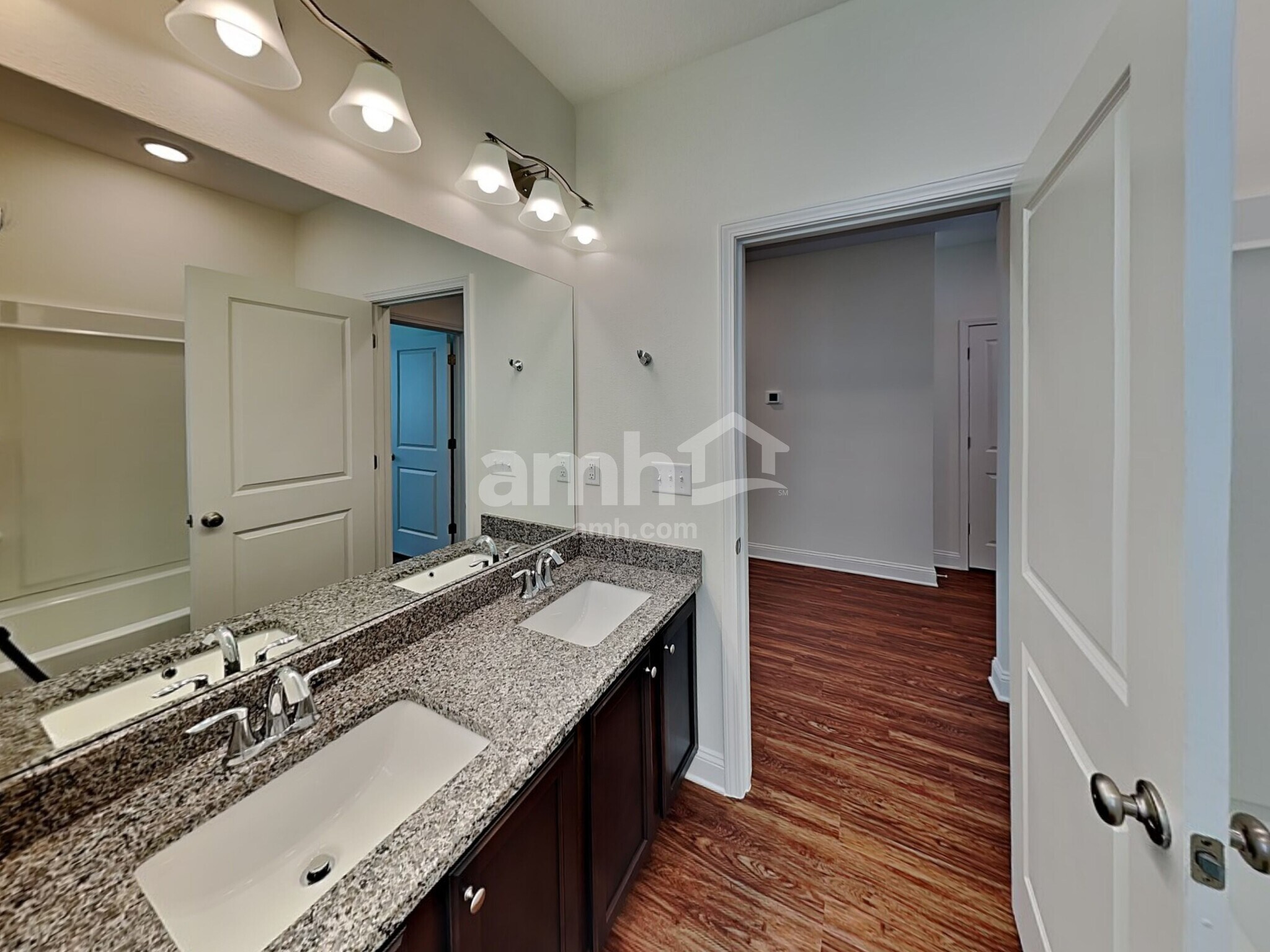 Building Photo - 151 Banyan Frst Dr