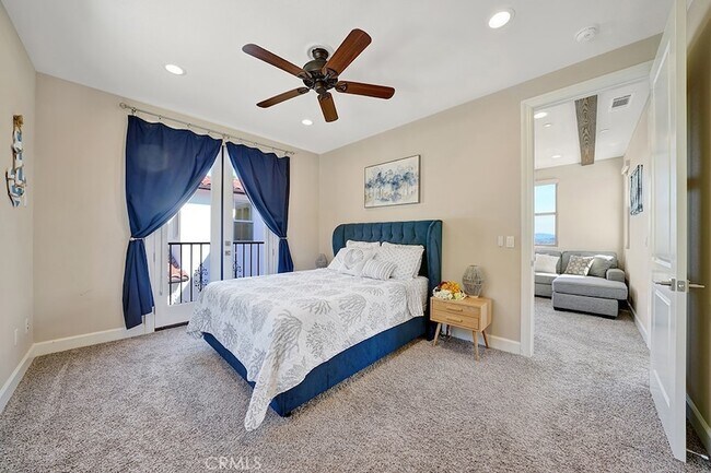 Building Photo - 75 Marbella