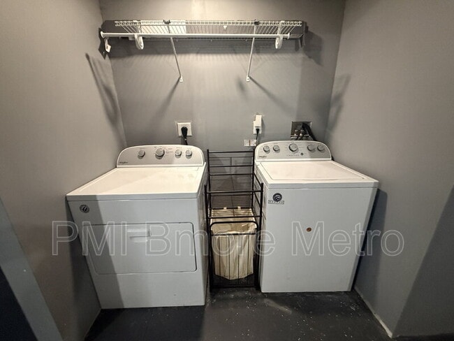 Building Photo - 2615 Huron St